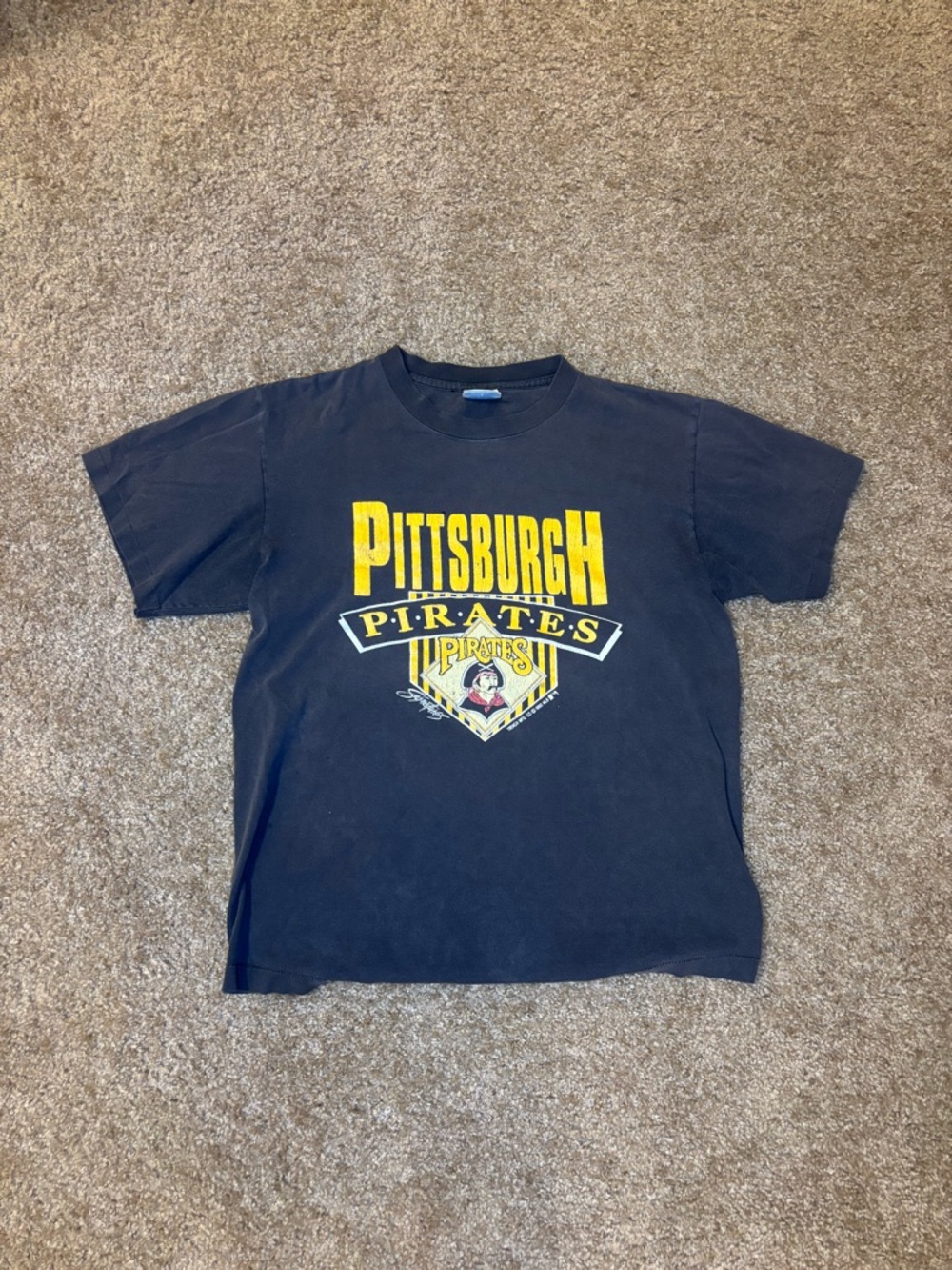 Pittsburgh Pirates Black T-Shirt